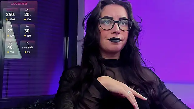 Snapshot of RitaSonnet chatting on 10/28/25, 03:44 RitaSonnet online show from 10/28/25, 03:44