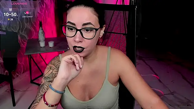 Snapshot of RitaSonnet chatting on 10/12/25, 08:48 RitaSonnet online show from 10/12/25, 08:48