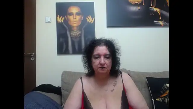 Snapshot of maturekorine chatting on 06/16/26, 05:35 maturekorine online show from 06/16/26, 05:35