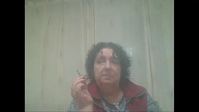 Snapshot of maturekorine chatting on 10/16/25, 05:10 maturekorine online show from 10/16/25, 05:10