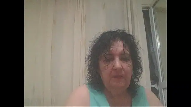 Snapshot of maturekorine chatting on 06/09/26, 06:31 maturekorine online show from 06/09/26, 06:31