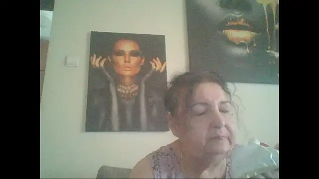 Snapshot of maturekorine chatting on 07/05/26, 12:01 maturekorine online show from 07/05/26, 12:01