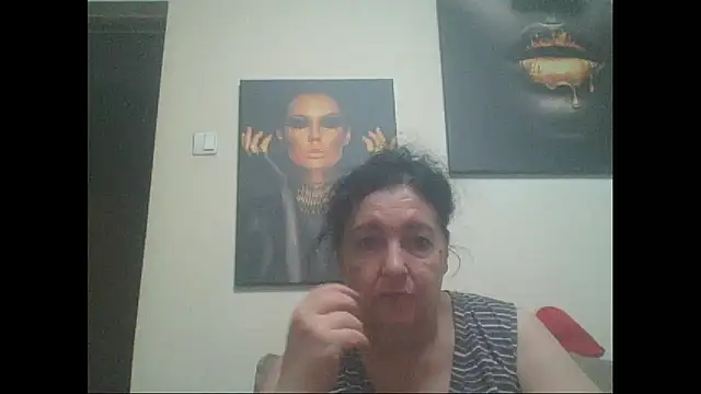 Snapshot of maturekorine chatting on 07/15/26, 05:20 maturekorine online show from 07/15/26, 05:20
