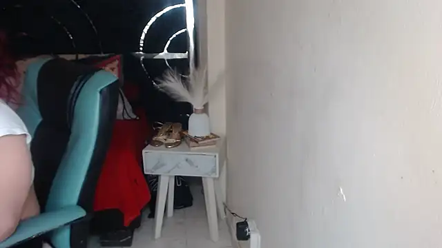 red moon 2 online show from 11/12/25, 04:44