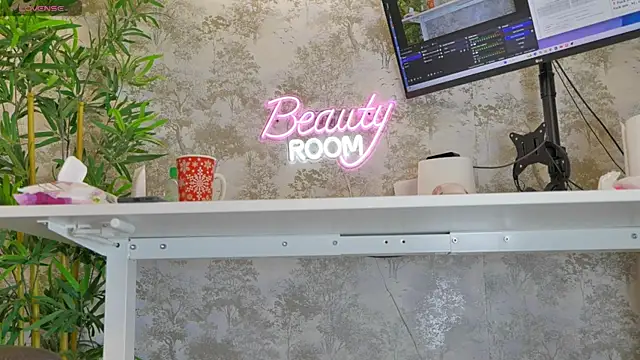 Snapshot of YourBurnWish chatting on 04/05/26, 07:09 YourBurnWish online show from 04/05/26, 07:09