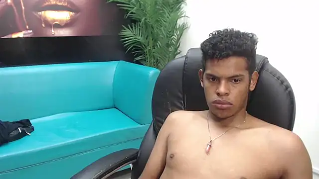 boylittle19cm online show from 03/11/25, 03:34