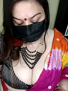 Snapshot of Rupaleesexy chatting on 12/18/24, 05:52 Rupaleesexy online show from 12/18/24, 05:52