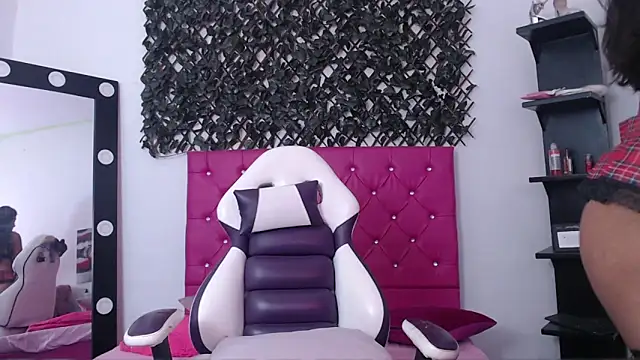 michel cardona online show from 10/31/25, 04:25