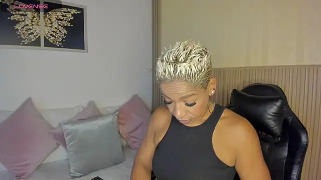 summer night  online show from 10/12/25, 01:01