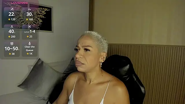 summer night  online show from 04/08/26, 11:33