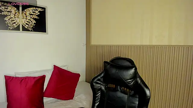 summer night  online show from 04/12/26, 12:41