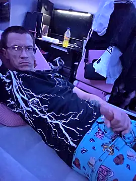 Hatchetwound6969 online show from 04/03/26, 09:21