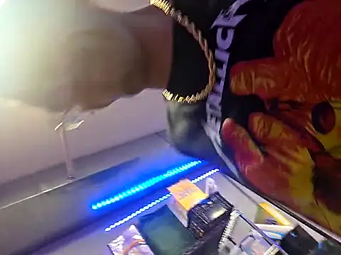 Hatchetwound6969 online show from 04/16/26, 08:04