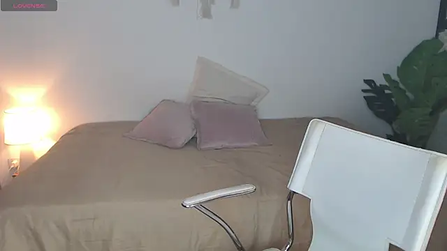 Snapshot of Abii_26 chatting on 10/31/25, 11:33 Abii 26 online show from 10/31/25, 11:33