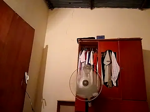 sincuenton24cmts online show from 10/05/25, 02:24