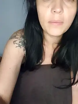 KarameloVzla online show from 11/18/25, 01:47