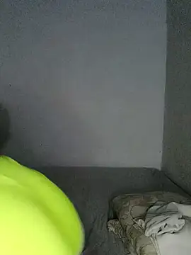 KarameloVzla online show from 11/18/25, 01:43