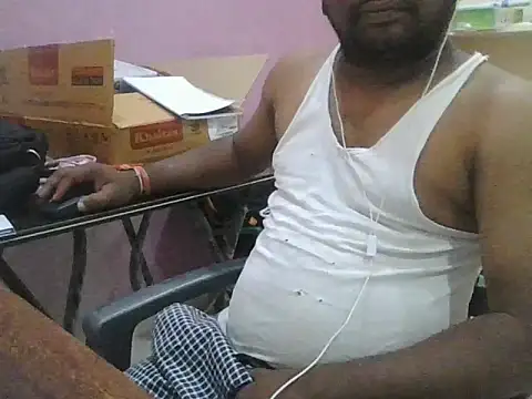 Snapshot of ITGuyhyd chatting on 02/12/26, 05:34 ITGuyhyd online show from 02/12/26, 05:34