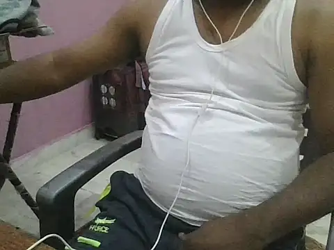 Snapshot of ITGuyhyd chatting on 01/10/26, 11:49 ITGuyhyd online show from 01/10/26, 11:49