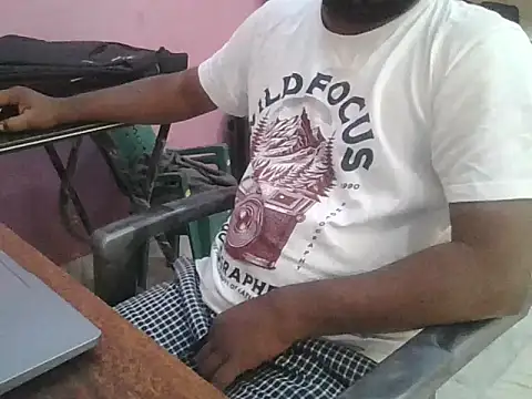 Snapshot of ITGuyhyd chatting on 03/16/26, 08:40 ITGuyhyd online show from 03/16/26, 08:40