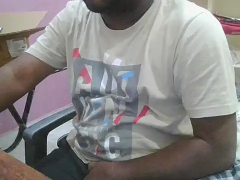 Snapshot of ITGuyhyd chatting on 01/16/26, 04:22 ITGuyhyd online show from 01/16/26, 04:22