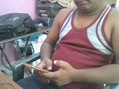 Snapshot of ITGuyhyd chatting on 04/04/26, 06:31 ITGuyhyd online show from 04/04/26, 06:31