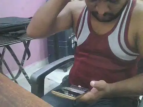 Snapshot of ITGuyhyd chatting on 03/28/26, 11:50 ITGuyhyd online show from 03/28/26, 11:50