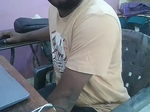 Snapshot of ITGuyhyd chatting on 03/18/26, 09:45 ITGuyhyd online show from 03/18/26, 09:45