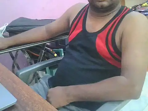 Snapshot of ITGuyhyd chatting on 04/14/26, 08:41 ITGuyhyd online show from 04/14/26, 08:41