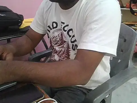 Snapshot of ITGuyhyd chatting on 03/05/26, 08:55 ITGuyhyd online show from 03/05/26, 08:55