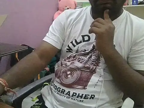 Snapshot of ITGuyhyd chatting on 02/08/26, 04:15 ITGuyhyd online show from 02/08/26, 04:15