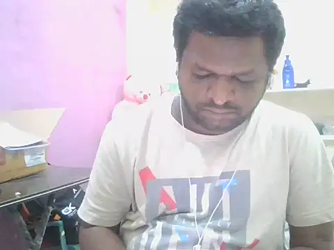 Snapshot of ITGuyhyd chatting on 02/14/26, 06:08 ITGuyhyd online show from 02/14/26, 06:08