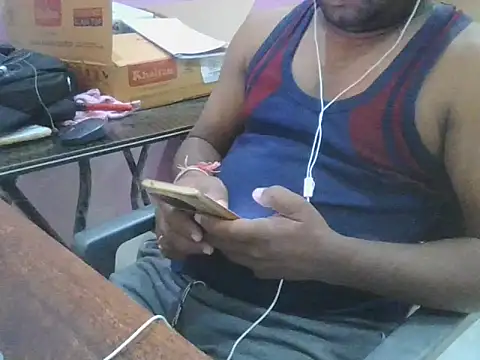 Snapshot of ITGuyhyd chatting on 02/13/26, 05:57 ITGuyhyd online show from 02/13/26, 05:57