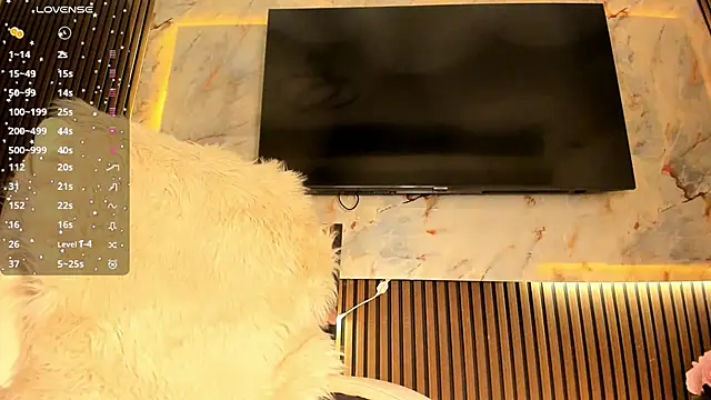 sally 009 online show from 10/08/25, 12:45