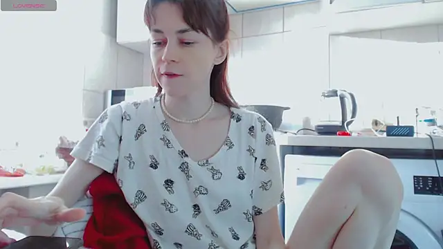 Amina Barbarian online show from 02/13/25, 02:20