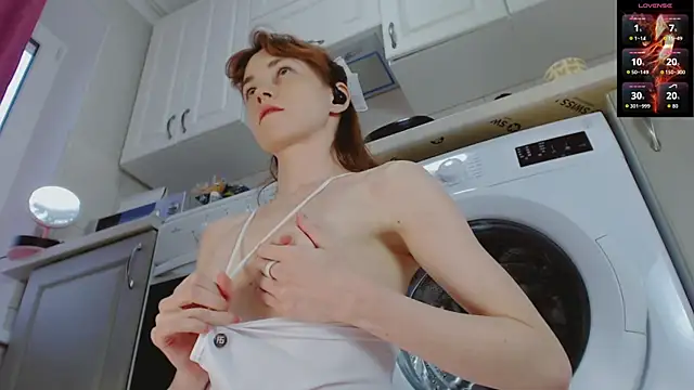 Amina Barbarian online show from 09/16/25, 04:41