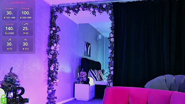 MashaReed  online show from 12/16/25, 10:03