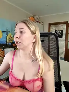 D0nna  online show from 03/06/25, 04:07