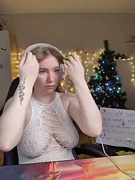 D0nna  online show from 12/18/25, 11:30