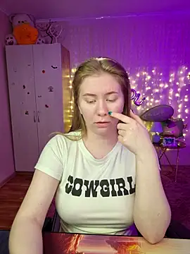 Snapshot of D0nna_ chatting on 04/02/26, 09:10 D0nna online show from 04/02/26, 09:10