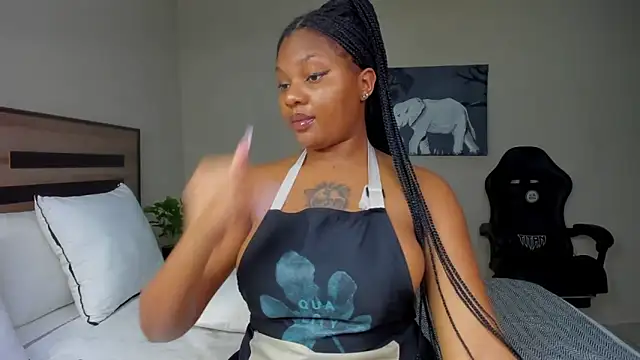 Renee-18 online show from 11/21/25, 11:04