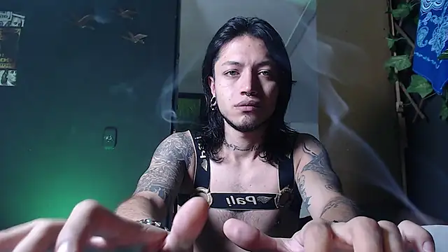 Snapshot of Dicaprioo_ chatting on 11/07/25, 06:45 Dicaprioo online show from 11/07/25, 06:45