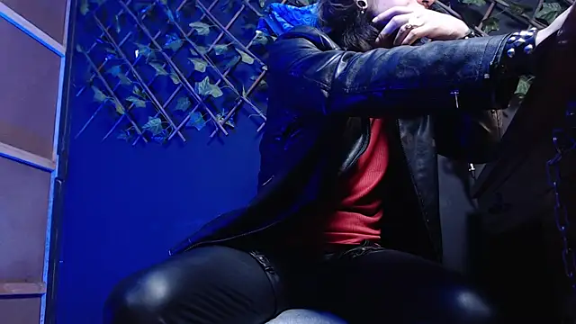 Snapshot of Dicaprioo_ chatting on 12/05/25, 04:22 Dicaprioo online show from 12/05/25, 04:22