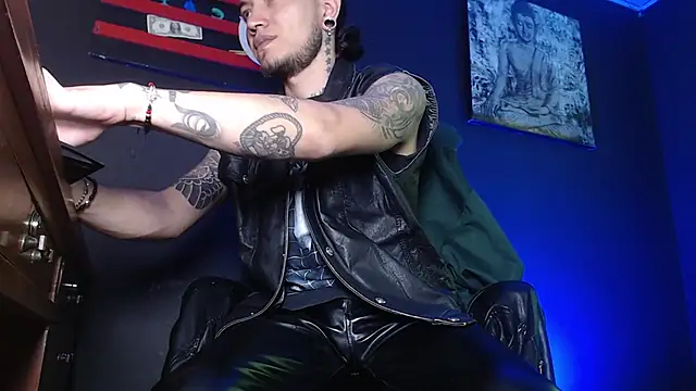 Dicaprioo  online show from 03/23/26, 06:52