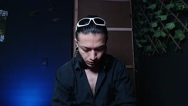 Snapshot of Dicaprioo_ chatting on 10/25/25, 12:50 Dicaprioo online show from 10/25/25, 12:50