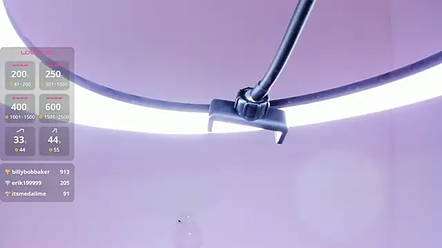 Snapshot of Emily_roux chatting on 03/22/25, 11:53 Emily roux online show from 03/22/25, 11:53