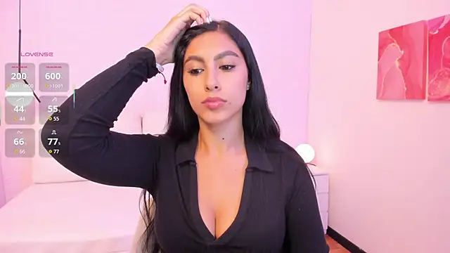 Snapshot of Emily_roux chatting on 09/10/25, 01:37 Emily roux online show from 09/10/25, 01:37