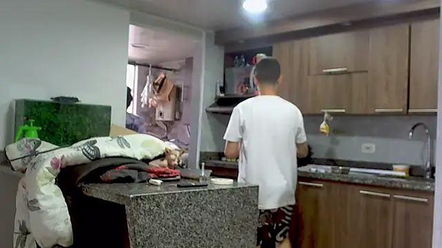 Snapshot of adan_eva960 chatting on 09/18/25, 02:31 adan eva960 online show from 09/18/25, 02:31