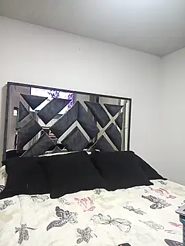 Snapshot of adan_eva960 chatting on 10/08/25, 11:45 adan eva960 online show from 10/08/25, 11:45