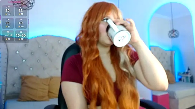 Charlotte Jones   online show from 12/15/25, 11:38